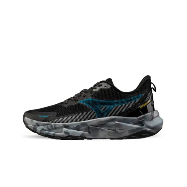 Sepatu Trail Run